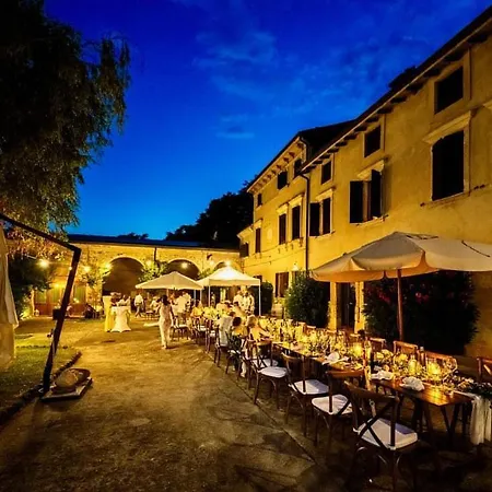 Hébergement de vacances Corte Marzago Mit Pool Naehe Gardasee (adults Only) *